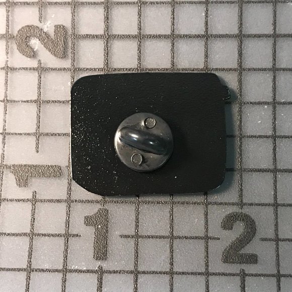 Leonardo da Vinci Vitruvian Man Enamel Pin, Brooch, Backpack Pin - Picture 3 of 3